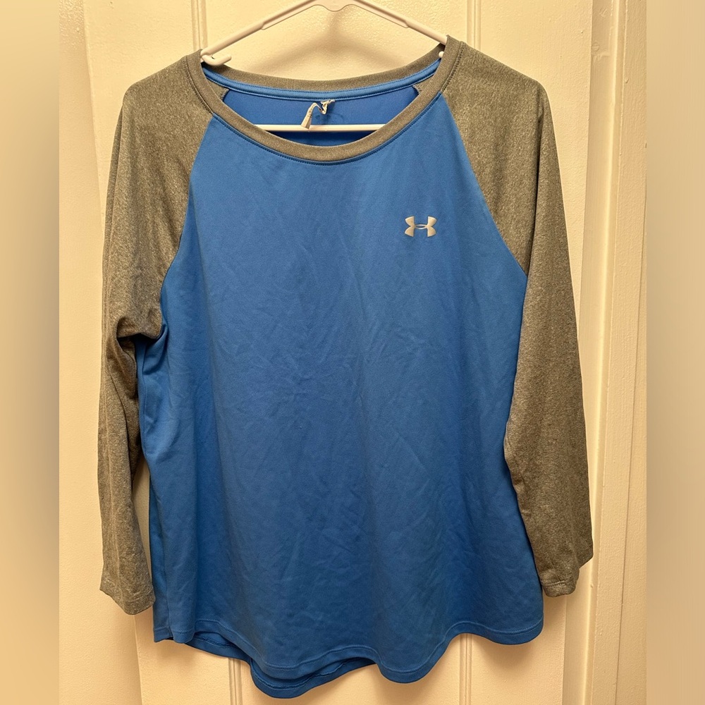 WOMEN’S UNDER AMOUR LONG SLEEVE TOP